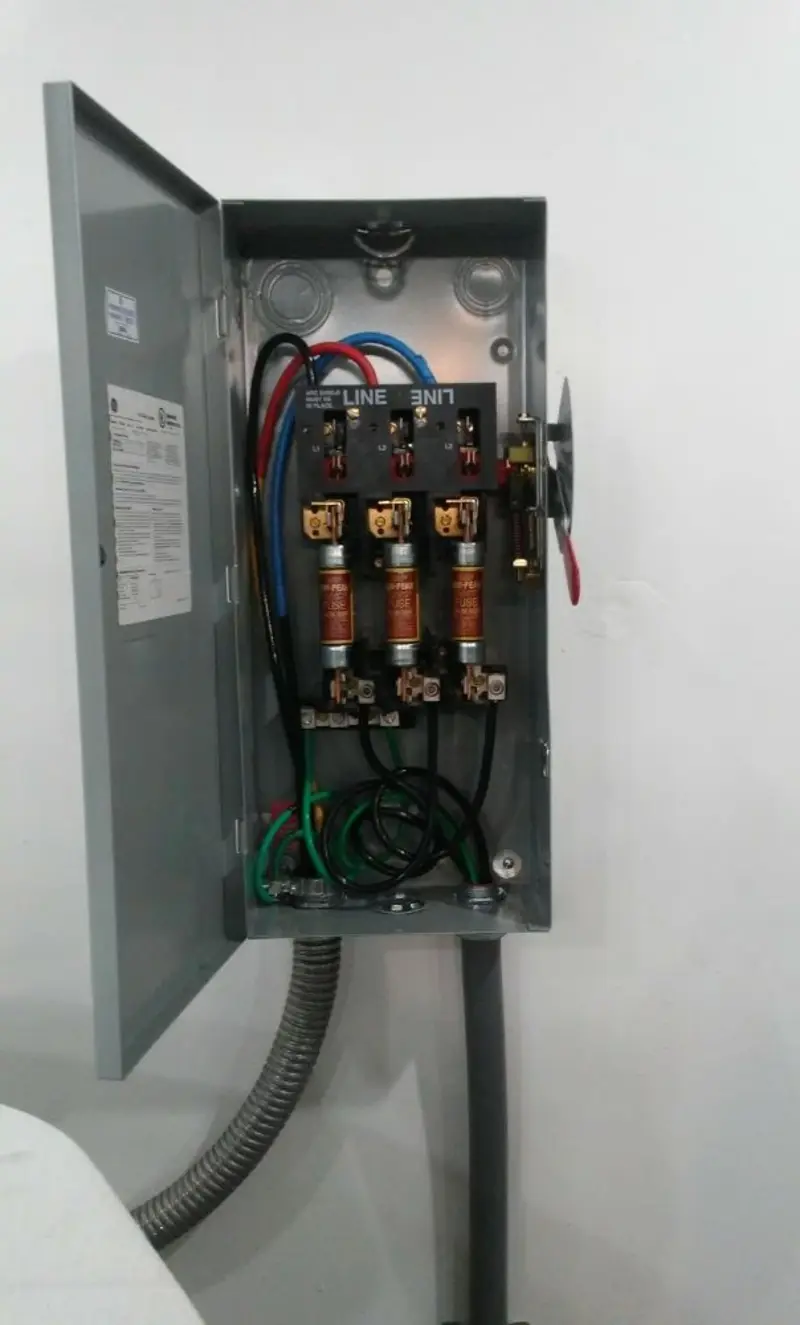 Three-phase disconnect switch installed for Electrical Wiring & Rewiring in Grosse Pointe Farms
